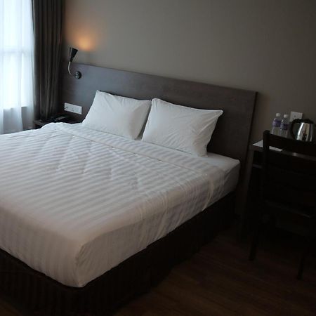 Kl Hotel ラブアン エクステリア 写真