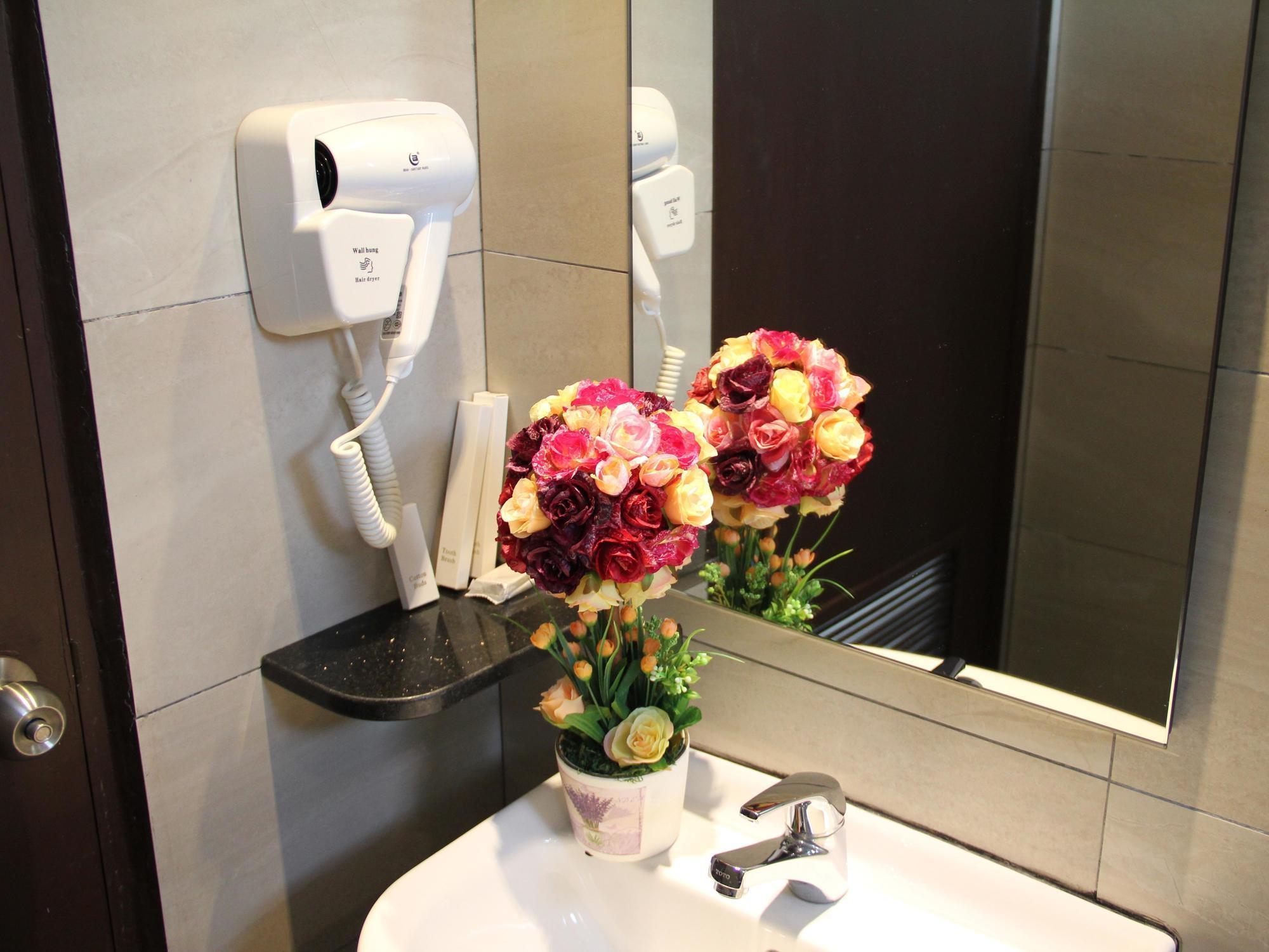 Kl Hotel ラブアン エクステリア 写真