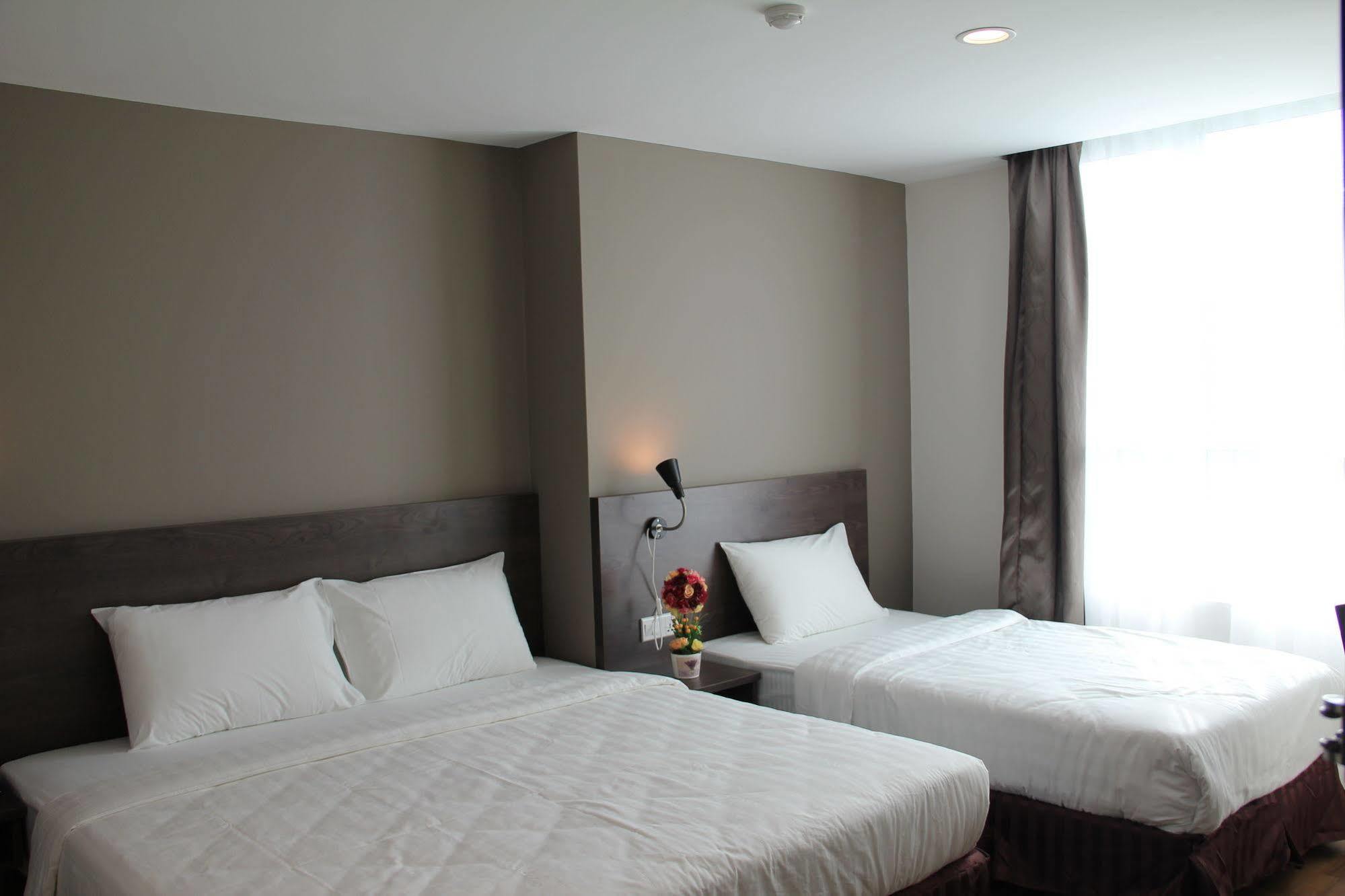 Kl Hotel ラブアン エクステリア 写真