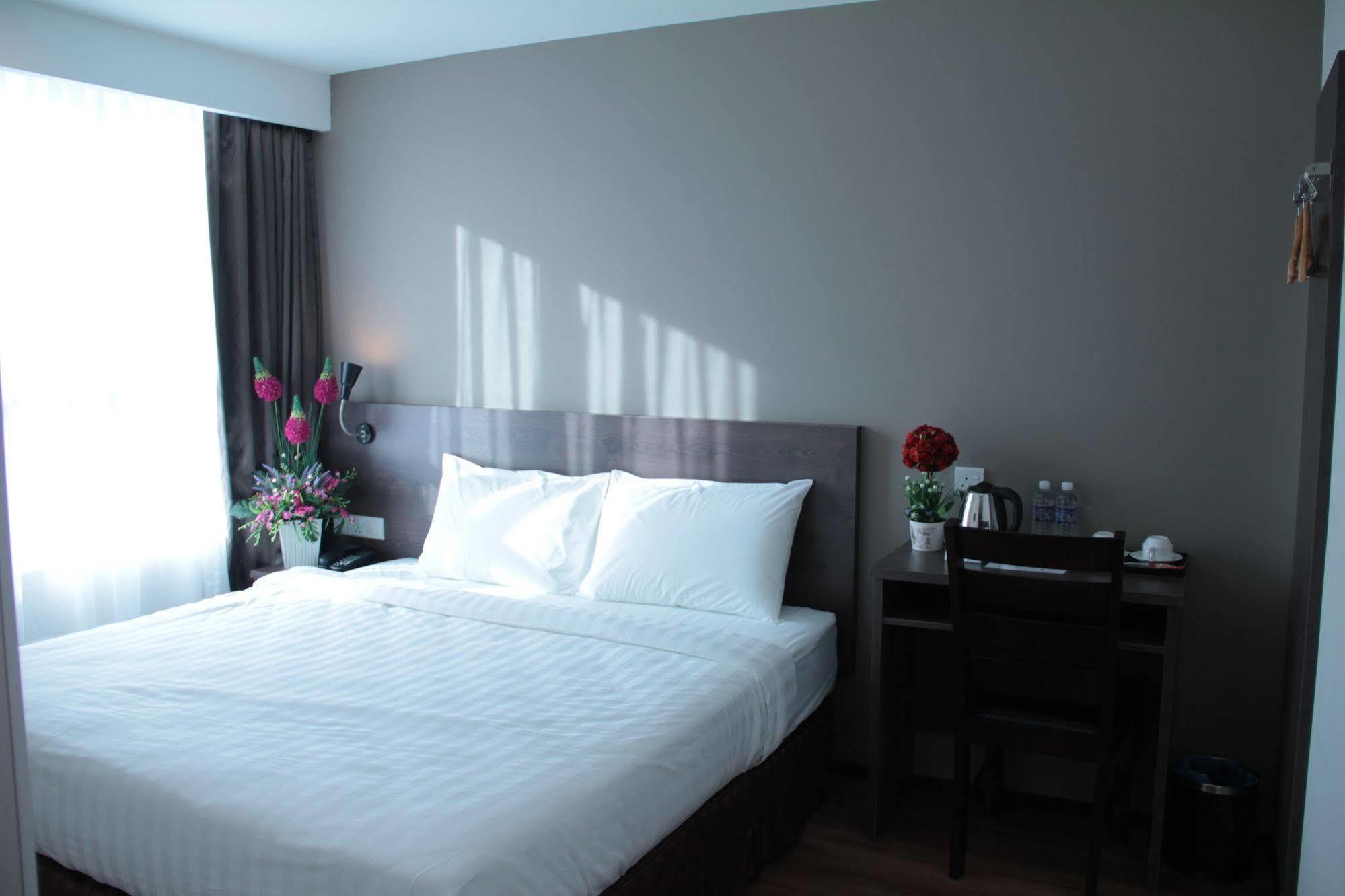 Kl Hotel ラブアン エクステリア 写真